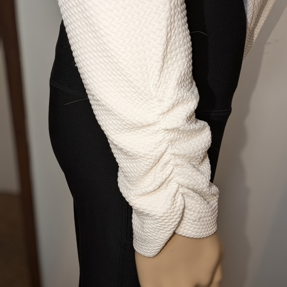 Woman's Crop Asymmetrical Blazer/Jacket - Picture 6 of 11